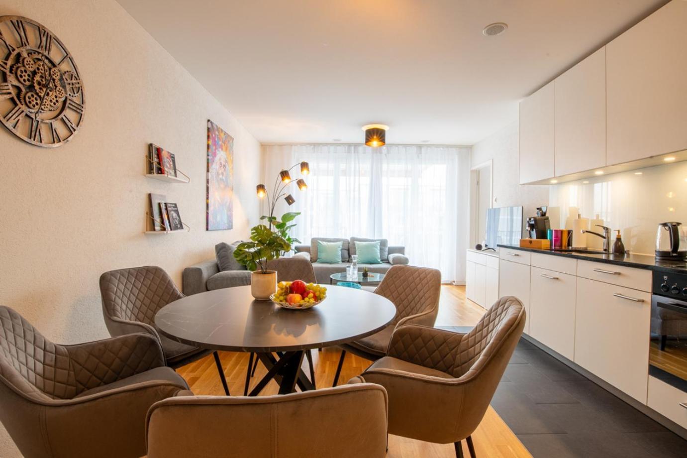 Special Einstein I Apartment Basel, Messe Kleinbasel 10-Star Экстерьер фото